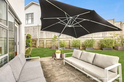 Photo of property in 30 William Wallbank Crescent, Swanson, Auckland, 0614