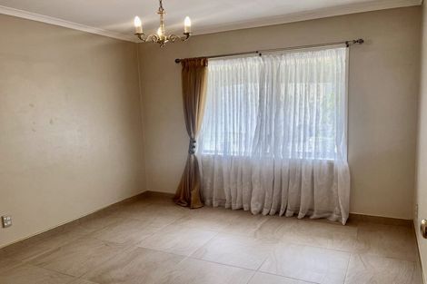 Photo of property in 44 Gracechurch Drive, Flat Bush, Auckland, 2016