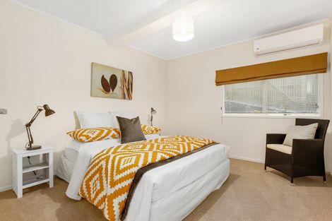 Photo of property in 6 Lemnos Place, Titirangi, Auckland, 0604