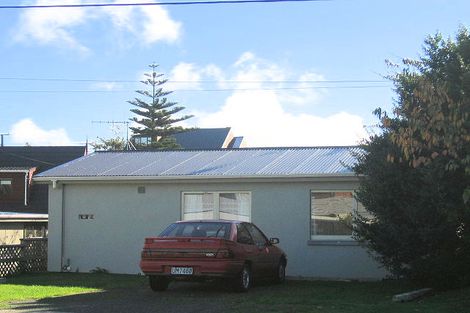 Photo of property in 3 Percival Road, Paraparaumu Beach, Paraparaumu, 5032