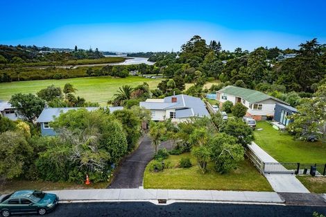 Photo of property in 20 Noall Street, Te Atatu Peninsula, Auckland, 0610