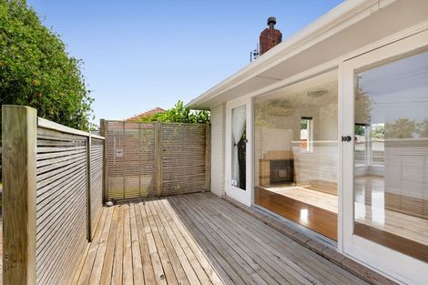 Photo of property in 727 Te Atatu Road, Te Atatu Peninsula, Auckland, 0610