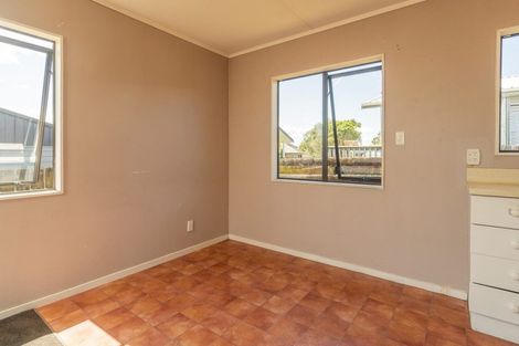 Photo of property in 205b Finlayson Avenue, Clendon Park, Auckland, 2103