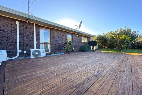 Photo of property in 1/10 Benygloe Place, Highland Park, Auckland, 2010