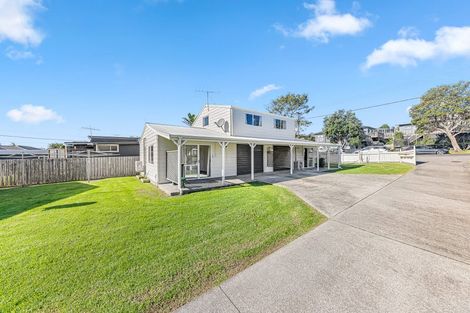 Photo of property in 49 Bay Street, Red Beach, 0932