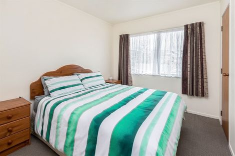 Photo of property in 25 Jandell Crescent, Bucklands Beach, Auckland, 2014
