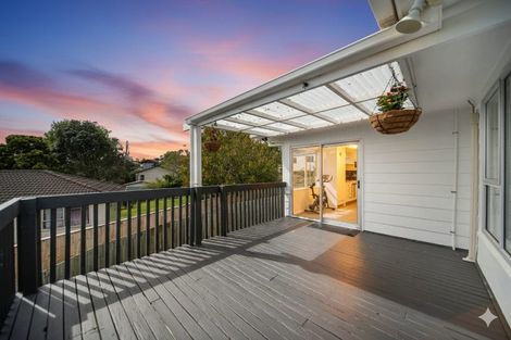 Photo of property in 6c Zingaro Place, Massey, Auckland, 0614