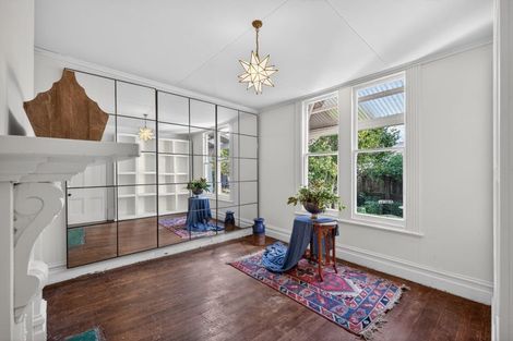 Photo of property in 163 Collingwood Street, Nelson, 7010