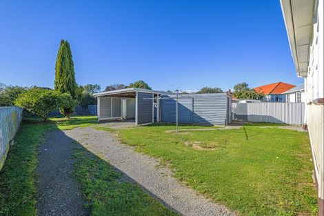 Photo of property in 18 Goldsmith Crescent, Levin, 5510
