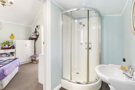 Photo of property in 128 Gray Avenue, Papatoetoe, Auckland, 2024