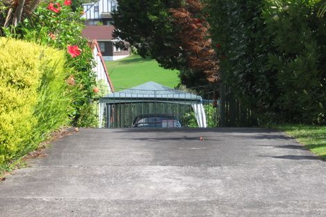 Photo of property in 2/35 Birman Close, Half Moon Bay, Auckland, 2012