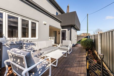 Photo of property in 9a Avenue Road, Greenmeadows, Napier, 4112