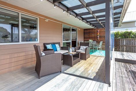 Photo of property in 7 Chestnut Grove, Tairua, 3508
