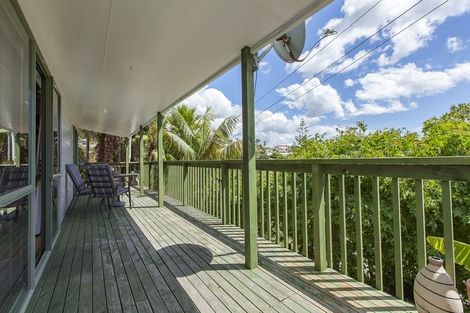 Photo of property in 50 Paradise Road, Coopers Beach, 0420