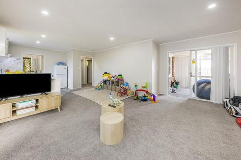 Photo of property in 4/86 Carruth Road, Papatoetoe, Auckland, 2025