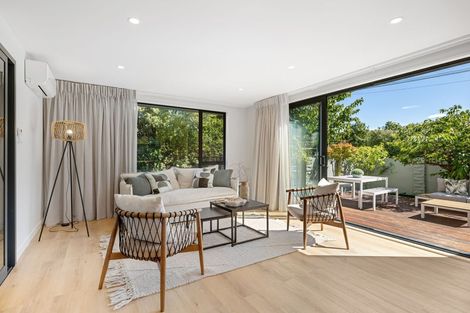 Photo of property in 429 Avonhead Road, Avonhead, Christchurch, 8042