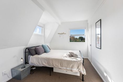 Photo of property in 30 Rangihiroa Street, Waikanae Beach, Waikanae, 5036