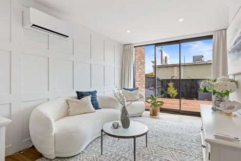 Photo of property in 4/196 Hills Road, Edgeware, Christchurch, 8013