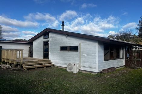 Photo of property in 63 Gemstone Drive, Birchville, Upper Hutt, 5018