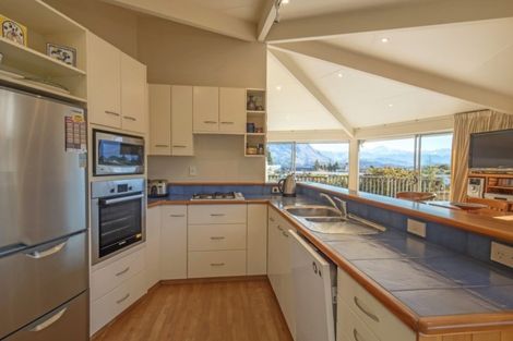 Photo of property in 20 Hunter Crescent, Wanaka, 9305