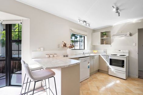 Photo of property in 2/97 Matipo Road, Mairangi Bay, Auckland, 0630