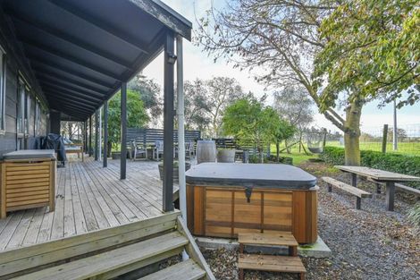 Photo of property in 100 Kereru Road, Maraekakaho, Hastings, 4171