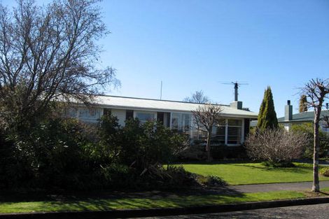 Photo of property in 19 Seddon Street, Carterton, 5713