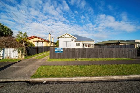 Photo of property in 80 Victoria Street, Hawera, 4610