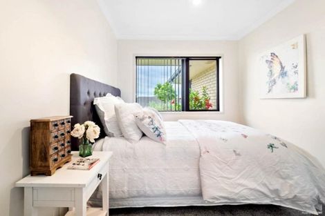 Photo of property in 12 Ludlow Place, Pukekohe, 2120