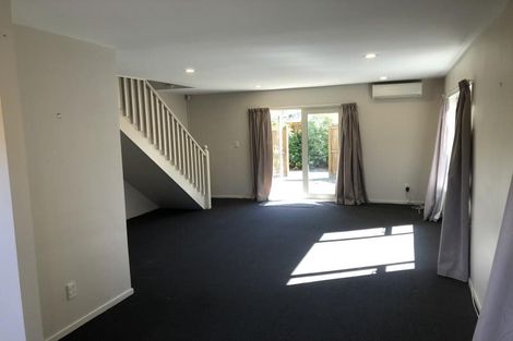 Photo of property in 8 Waldie Grove, Avalon, Lower Hutt, 5011