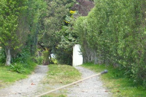 Photo of property in 35 Wallace Place, Westown, New Plymouth, 4310