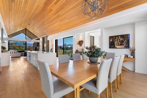 Photo of property in 14 Deans Drive, Wanaka, 9305