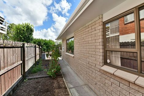 Photo of property in 19 Lillian Place, Orewa, 0931
