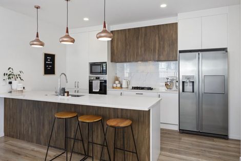 Photo of property in 10 Hemopo Street, Pukekohe, 2120