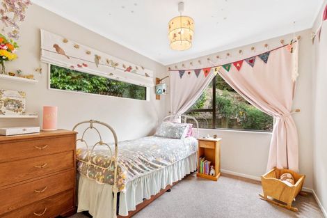 Photo of property in 1/1 Flavia Close, Torbay, Auckland, 0630