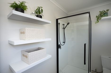 Photo of property in 9 Stacey Place, Woolston, Christchurch, 8062