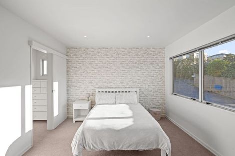 Photo of property in 12 Lady Polson Lane, Cashmere, Christchurch, 8022
