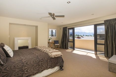 Photo of property in 44 Meadowstone Drive, Wanaka, 9305