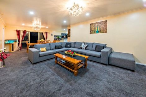Photo of property in 40 Farmdale Court, Flat Bush, Auckland, 2019
