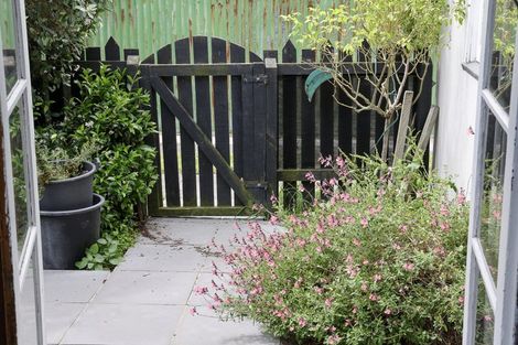 Photo of property in 32 Croydon Street, Sydenham, Christchurch, 8023
