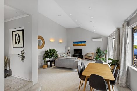 Photo of property in 12 Jelas Road, Red Beach, 0932