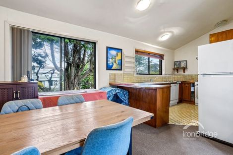 Photo of property in 2/45 Merriefield Avenue, Forrest Hill, Auckland, 0620