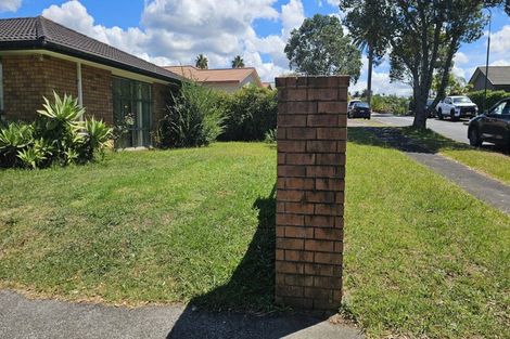 Photo of property in 11 San Vito Place, Henderson, Auckland, 0612