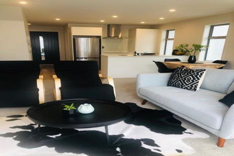 Photo of property in 27 Barber Grove, Moera, Lower Hutt, 5010