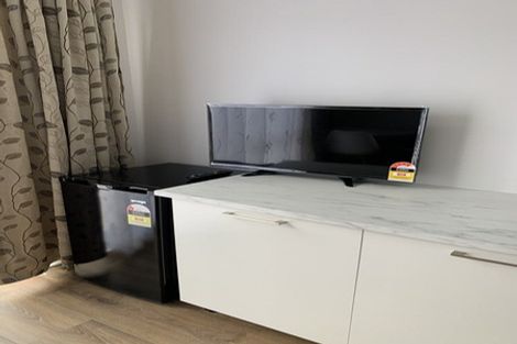Photo of property in 8 Tawatawa Street, Long Bay, Auckland, 0630