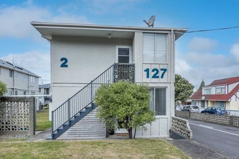Photo of property in 127u1 Queens Drive, Lyall Bay, Wellington, 6022