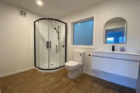 Photo of property in 8a Moera Place, Stanmore Bay, Whangaparaoa, 0932