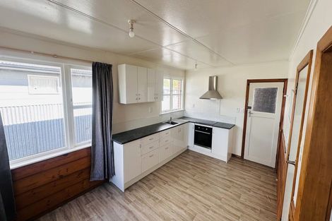 Photo of property in 35 Alexander Street, Awapuni, Palmerston North, 4412