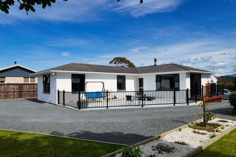 Photo of property in 237 Beach Road, Kaikoura, 7300