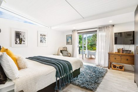 Photo of property in 106 Patuwai Drive, Whangamata, 3620